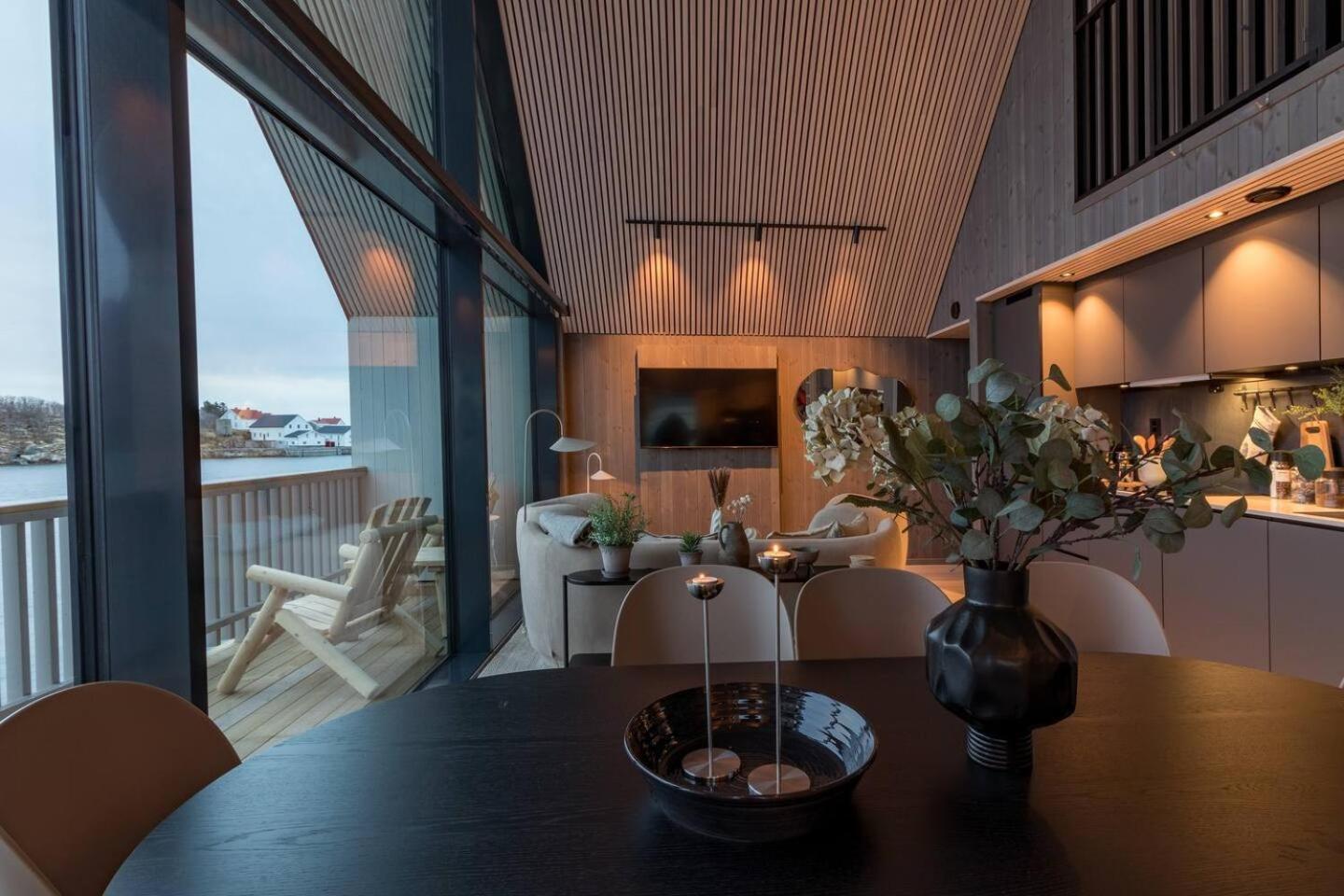 Leilighet Med Fantastisk Utsikt Apartment Henningsvaer Exterior photo